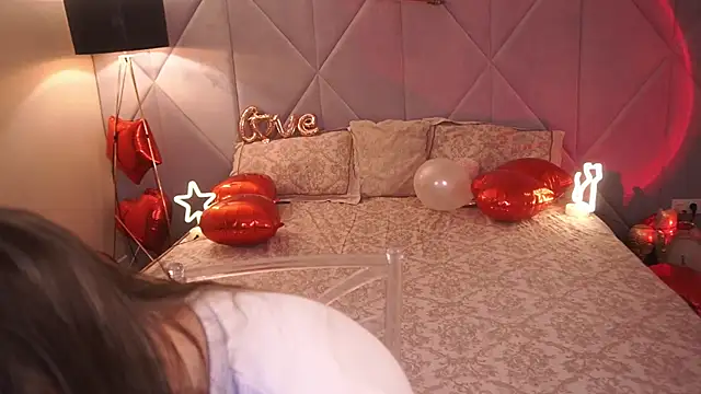 DiamondGoldie online show from 02-09-26, 08:29