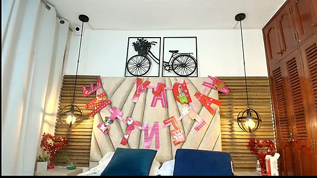 Cinthiabaker online show from 10-04-25, 11:34