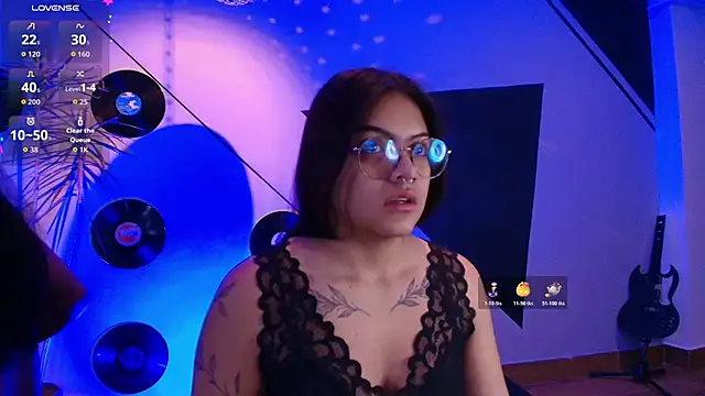 Lilith and Khloe online show from 10-30-25, 11:19