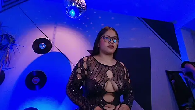 Lilith and Khloe online show from 10-08-25, 11:34