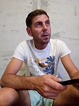 Alex-andru88 online show from 10-23-25, 01:21