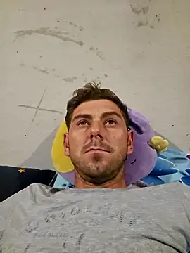 Alex-andru88 online show from 10-29-25, 07:57