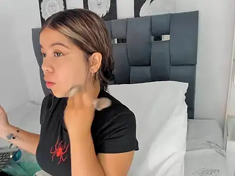 MafeStar777 online show from 02-24-26, 03:13