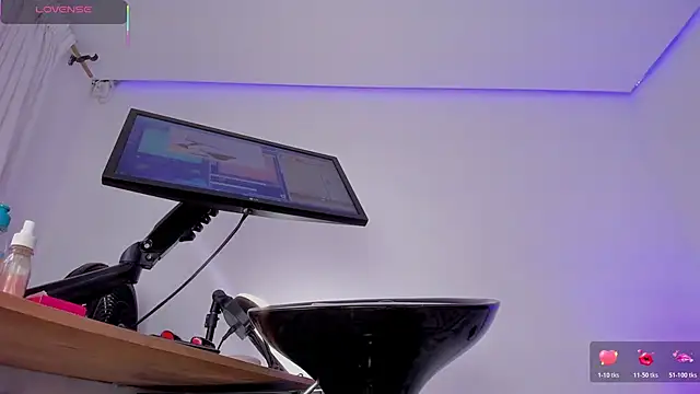 eva rain  online show from 03-04-26, 10:06