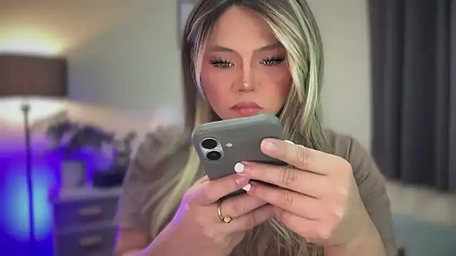 Snapshot of _seductive_jane chatting on 01-11-26, 05:47 seductive jane online show from 01-11-26, 05:47