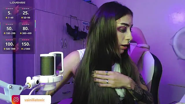 vainilla doll online show from 12-02-25, 11:28