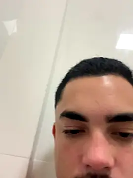 Snapshot of orlandodotado chatting on 11-13-25, 03:43 orlandodotado online show from 11-13-25, 03:43