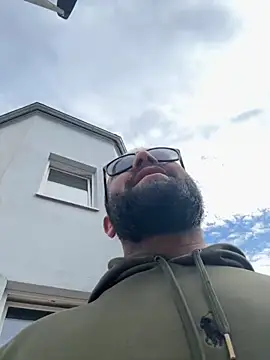 Snapshot of german_turk chatting on 09-20-25, 10:09 german turk online show from 09-20-25, 10:09