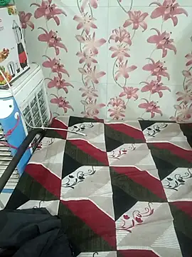 Snapshot of Meenaksi-singh chatting on 10-17-25, 07:59 Meenaksi-singh online show from 10-17-25, 07:59