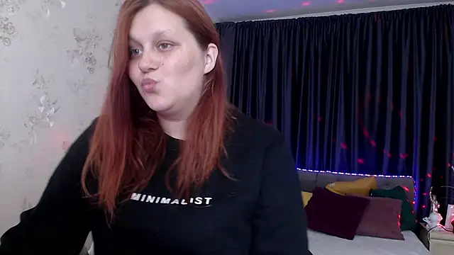 Snapshot of Alisawoods_ chatting on 10-24-25, 07:35 Alisawoods  online show from 10-24-25, 07:35