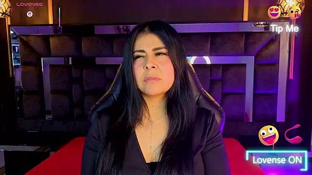 Aniajoness  online show from 01-15-26, 03:54