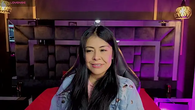 Aniajoness  online show from 11-25-25, 03:40