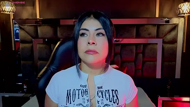 Aniajoness  online show from 11-06-25, 03:43