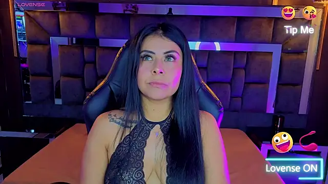 Aniajoness  online show from 01-17-26, 04:16