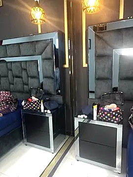 Aniajoness  online show from 11-22-25, 04:11