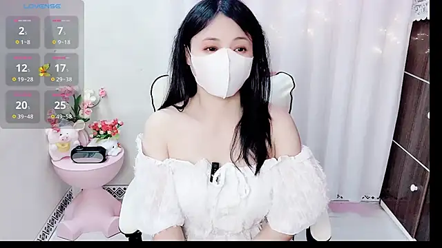 phuongnhi  online show from 04-03-26, 02:01