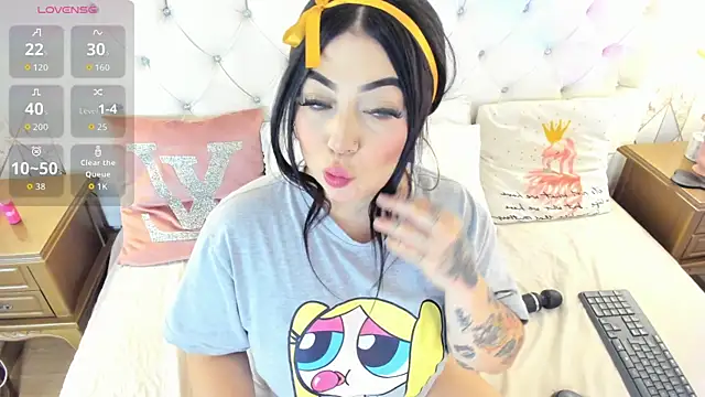 MeganStar   online show from 09-29-25, 12:00