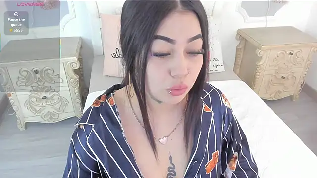 MeganStar   online show from 10-19-25, 11:57