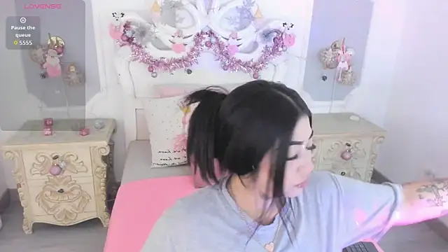 MeganStar   online show from 11-22-25, 12:04