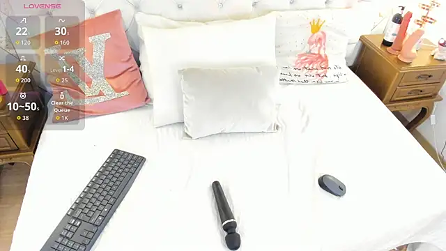 MeganStar   online show from 10-02-25, 11:57