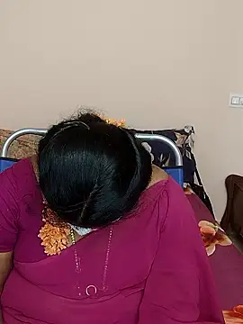 Snapshot of telugu_Geetha30 chatting on 02-04-26, 12:11 telugu Geetha30 online show from 02-04-26, 12:11