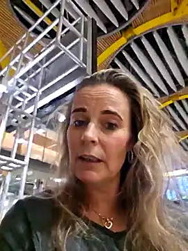 Mrs-Aurora online show from 03-29-26, 09:38