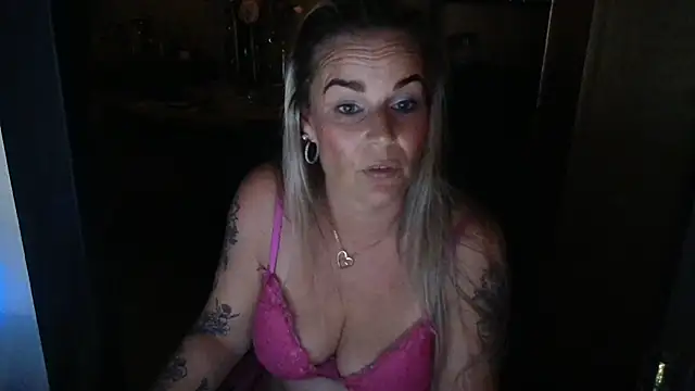 Mrs-Aurora online show from 05-09-26, 12:03