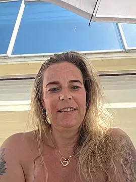 Mrs-Aurora online show from 05-25-26, 12:59