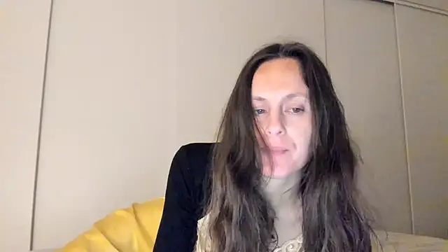 Snapshot of Cimbelka chatting on 04-21-26, 08:04 Cimbelka online show from 04-21-26, 08:04