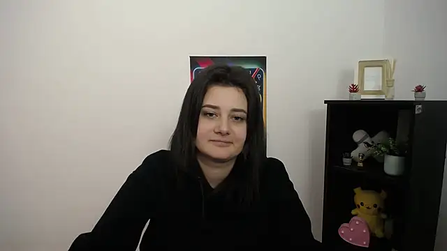 Snapshot of Katrin_kiss_ chatting on 09-19-25, 02:43 Katrin kiss  online show from 09-19-25, 02:43