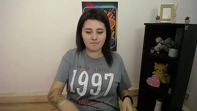 Snapshot of Katrin_kiss_ chatting on 09-22-25, 12:44 Katrin kiss  online show from 09-22-25, 12:44