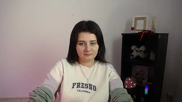 Katrin kiss  online show from 11-21-25, 01:54