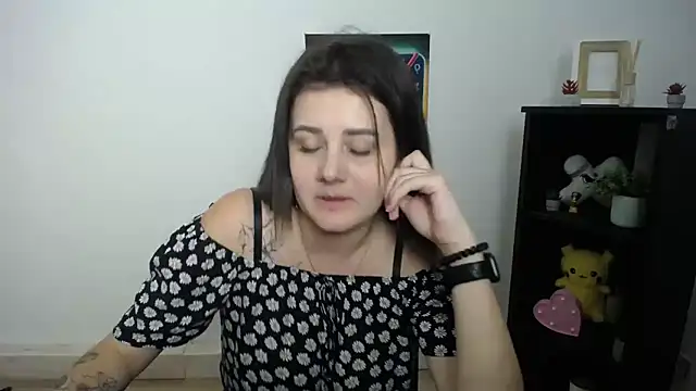 Snapshot of Katrin_kiss_ chatting on 09-11-25, 12:49 Katrin kiss  online show from 09-11-25, 12:49