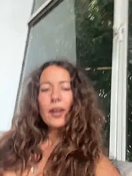 Griegadelfuego online show from 10-10-25, 10:10