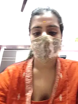 Snapshot of Tamil-Meenu12 chatting on 04-27-26, 07:06 Tamil-Meenu12 online show from 04-27-26, 07:06