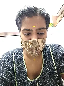 Tamil-Meenu12 online show from 12-15-25, 07:03