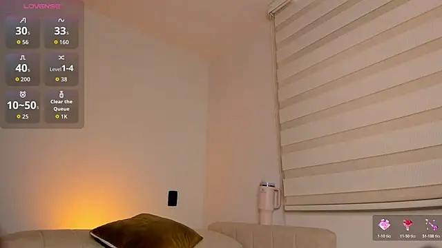 arianna 000 online show from 04-14-26, 12:21