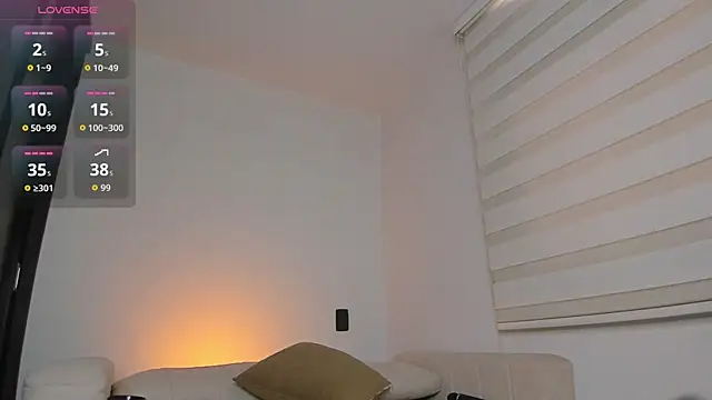 arianna 000 online show from 04-13-26, 12:20