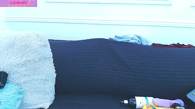 Daisy Price online show from 11-13-25, 10:08