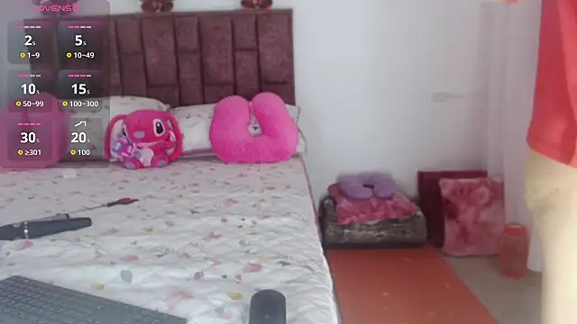 Lunna desire online show from 10-08-25, 10:43