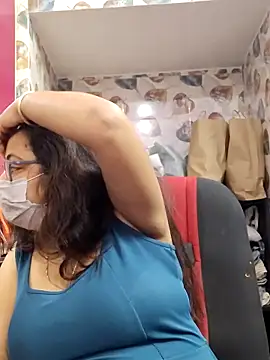 nisha 1110 online show from 11-12-25, 03:16