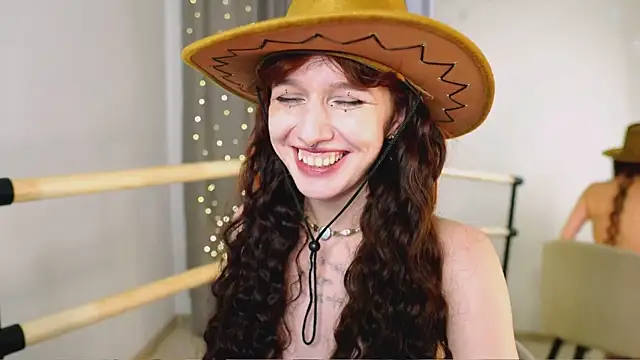 LeelooYolo online show from 12-13-25, 08:04