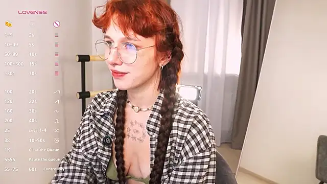 LeelooYolo online show from 11-15-25, 03:49