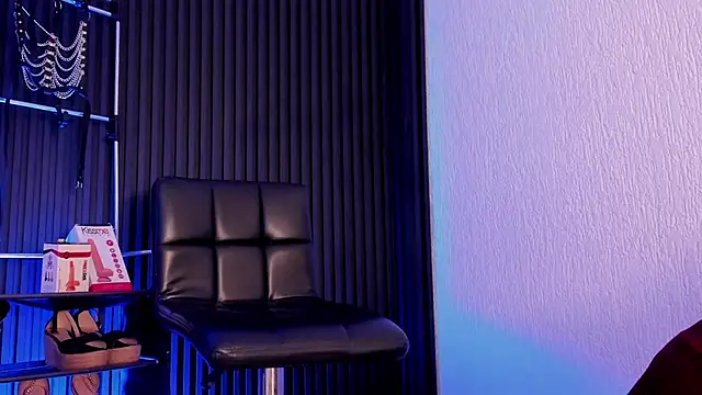 MissKathyfox online show from 11-16-25, 11:37