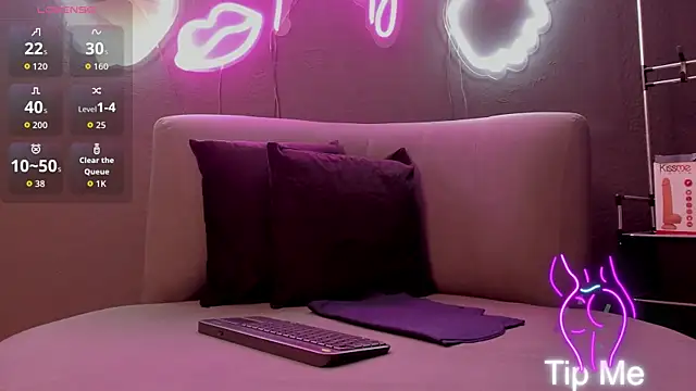 MissKathyfox online show from 10-10-25, 08:53