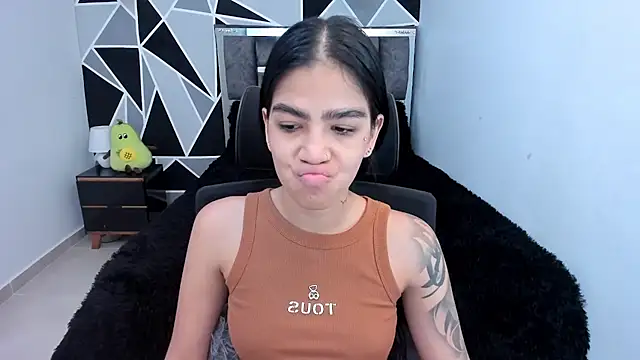 valeria-duarte online show from 04-02-26, 12:23