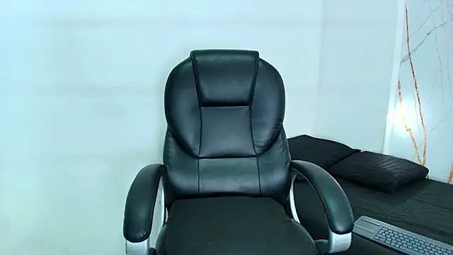 Karla hilton1 online show from 03-10-26, 11:47