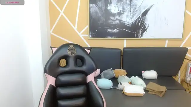 olivia russo  online show from 01-09-26, 08:16