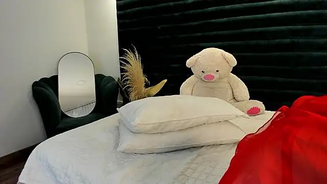 LiliCarterm online show from 03-12-26, 02:39