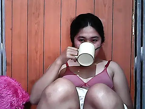 Snapshot of Hydra21 chatting on 03-05-26, 11:21 Hydra21 online show from 03-05-26, 11:21